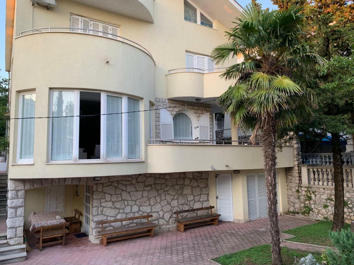 Apartments Lukas โนวีวีโนดอลสกี ภายนอก รูปภาพ